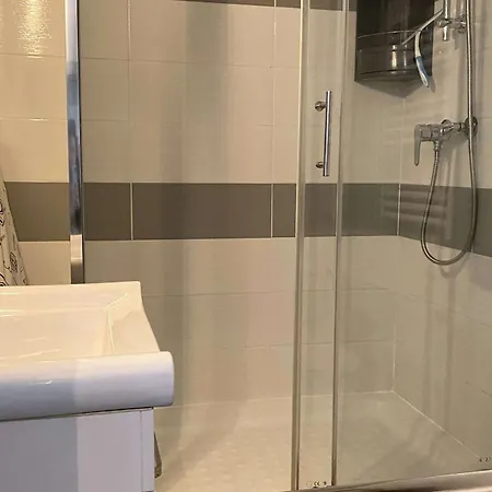 Balaruc-les-bains, 1 Pièce, 2 Personnes - Fr-1-553-113 *